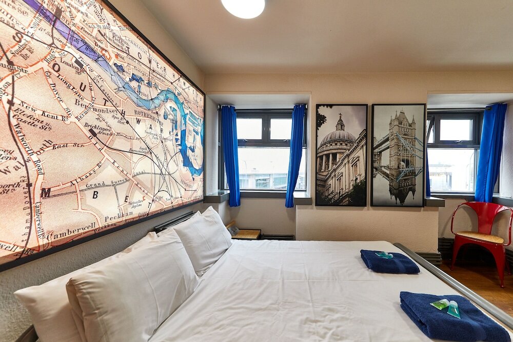 Фото St Christopher's Inn Hammersmith