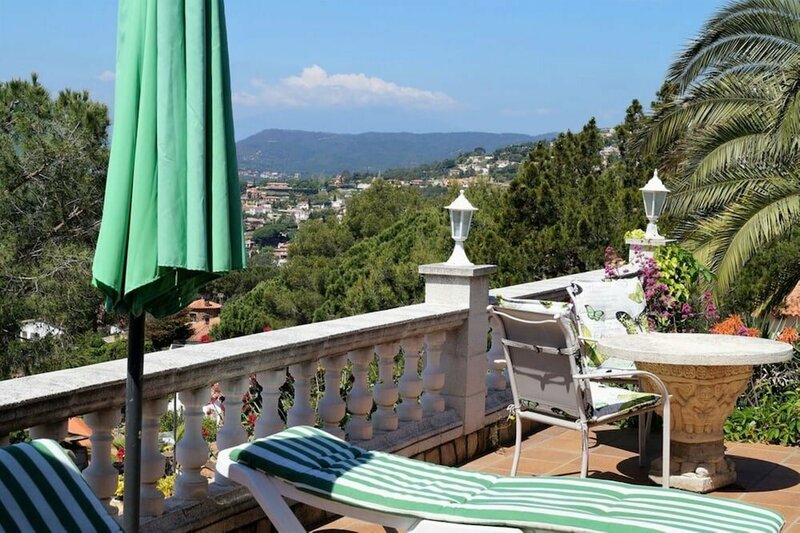 Гостиница 107523 - House in Cala Canyelles