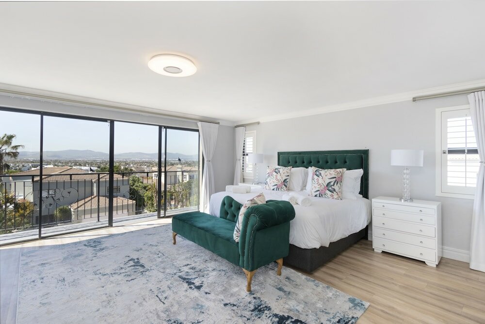 Фото Villa Balmoral 14