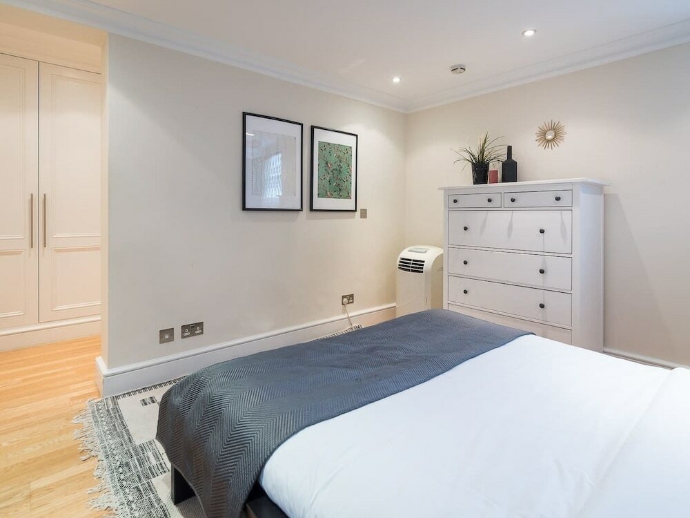 Фото Upper Berkeley Street Flats