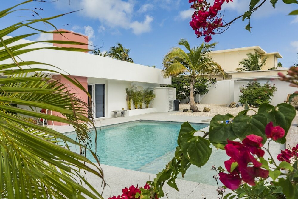 Фото Boca Catalina Modern Villa