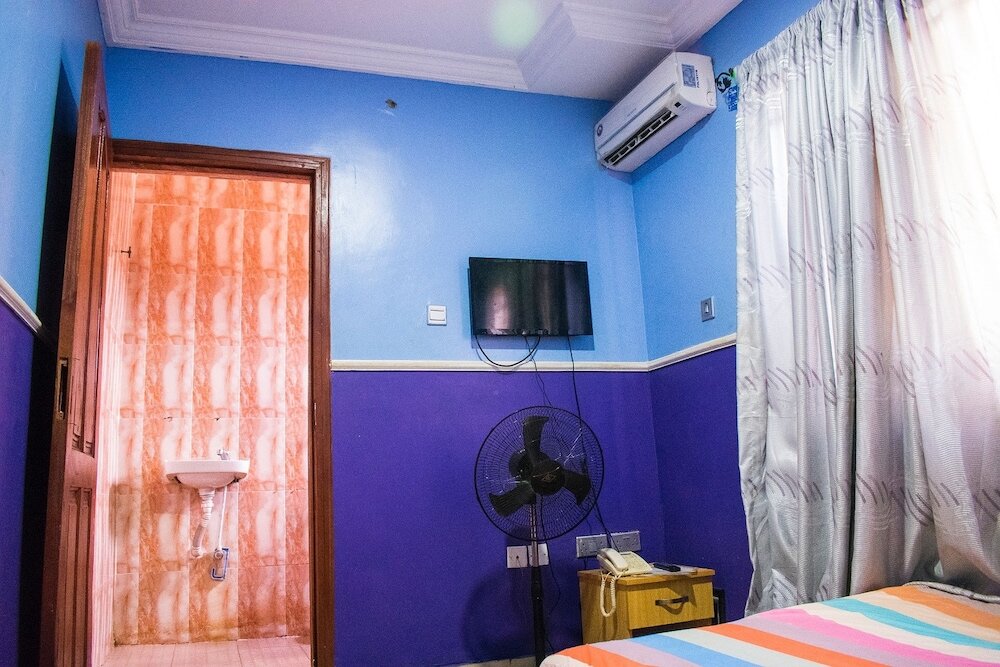 Фото White Rose Suites