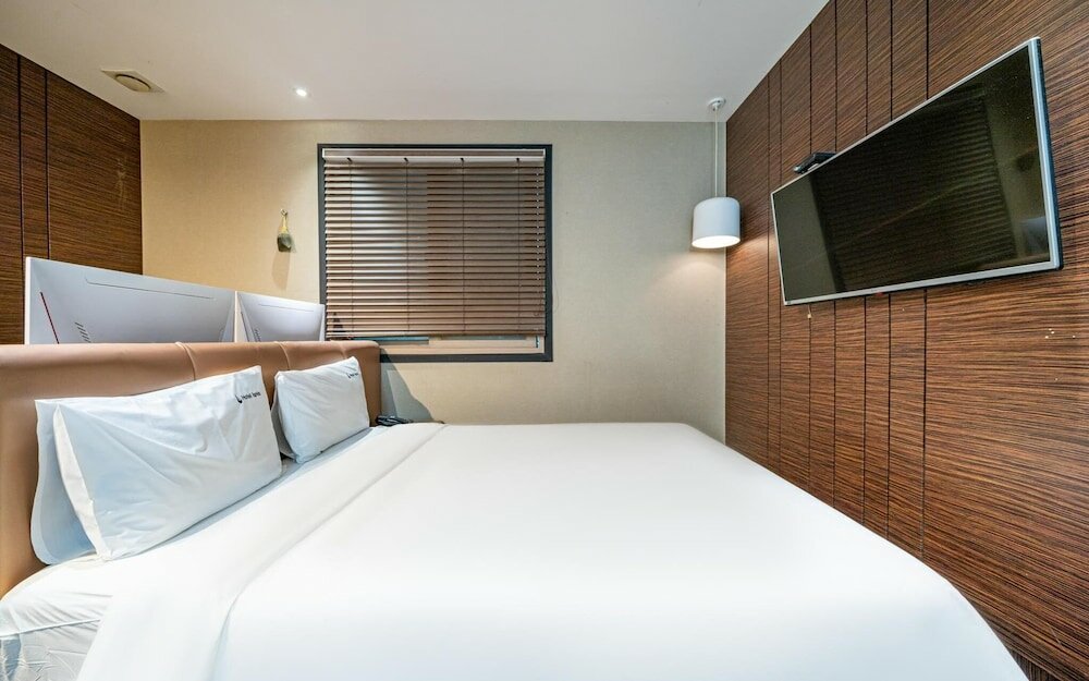 Фото Busan Oncheonjang Hotel Ignis