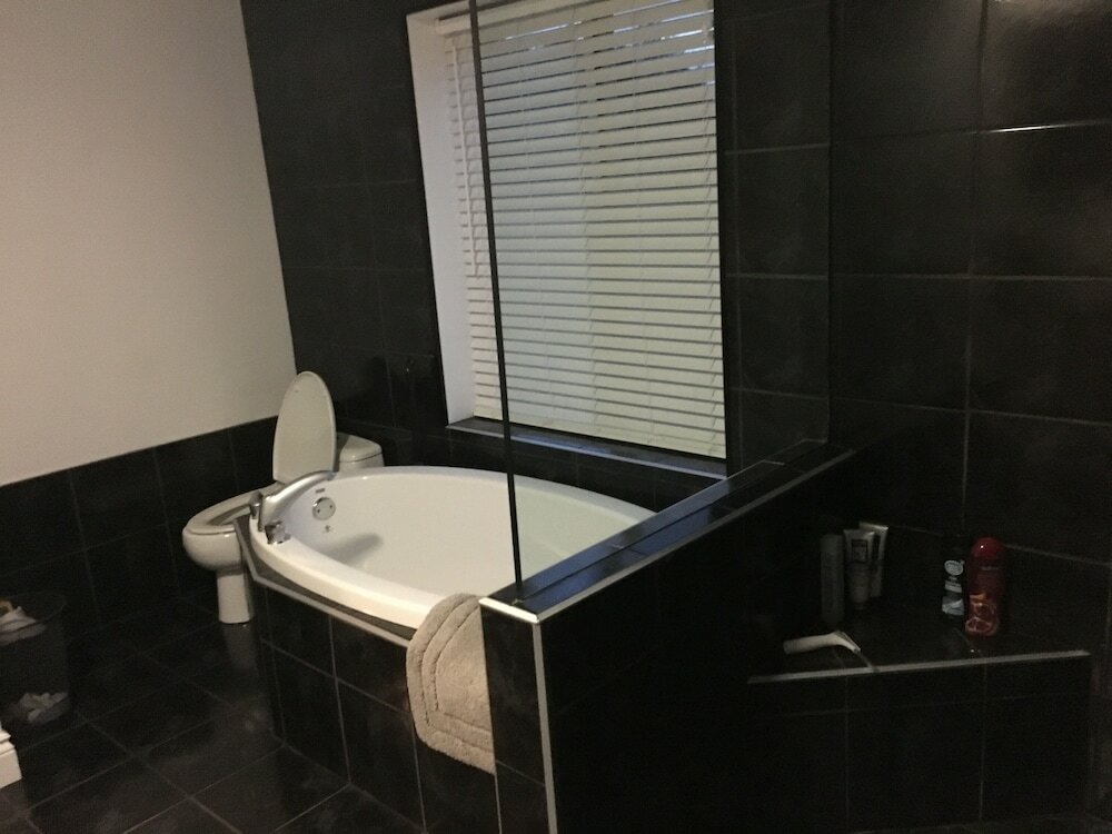 Фото Cottage Lakehouse Private 48 Acres