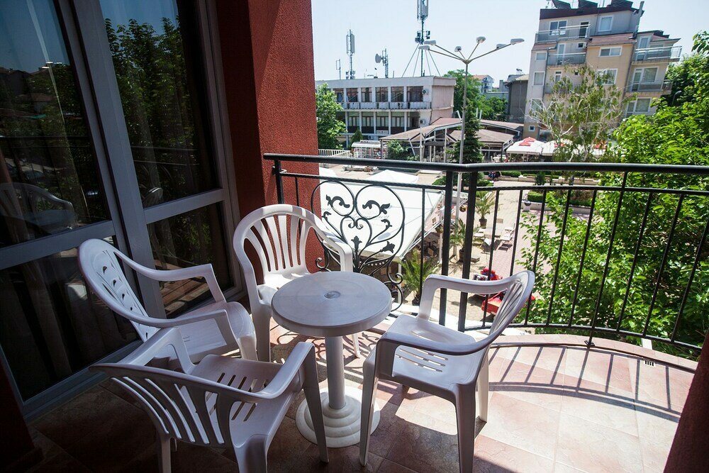 Фото Red Hotel Lozenetz