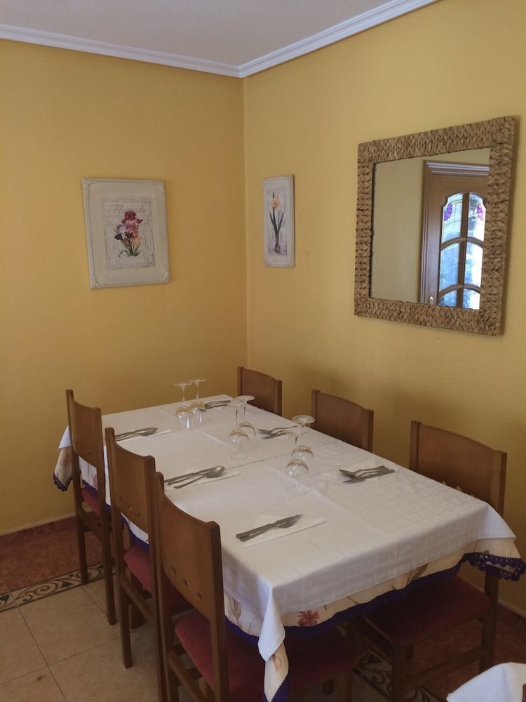 Фото Hostal Mónica