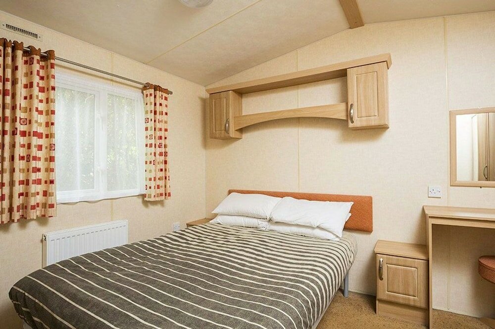 Фото Sandy Balls Holiday Village