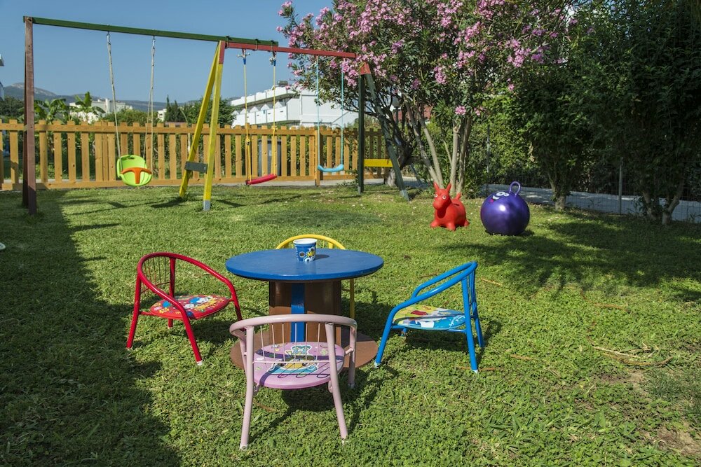 Фото Yiannis Yard Studios & Apartments