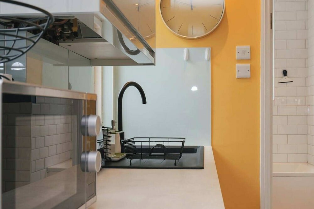 Фото Lovely 1bd Flat -prime Brighton Location w Garden!