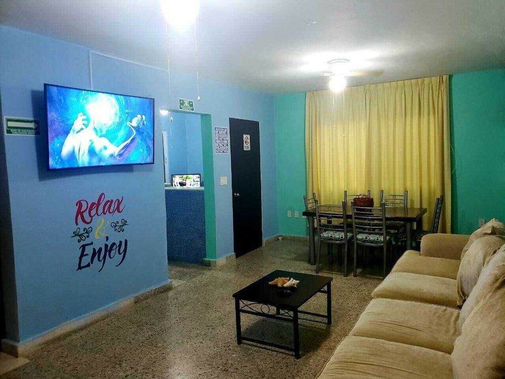 Фото Royal Honey Hostel