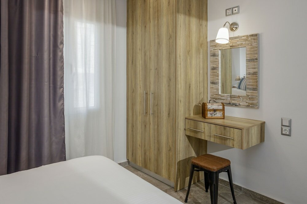 Фото Semes Luxury Apartments by Estia