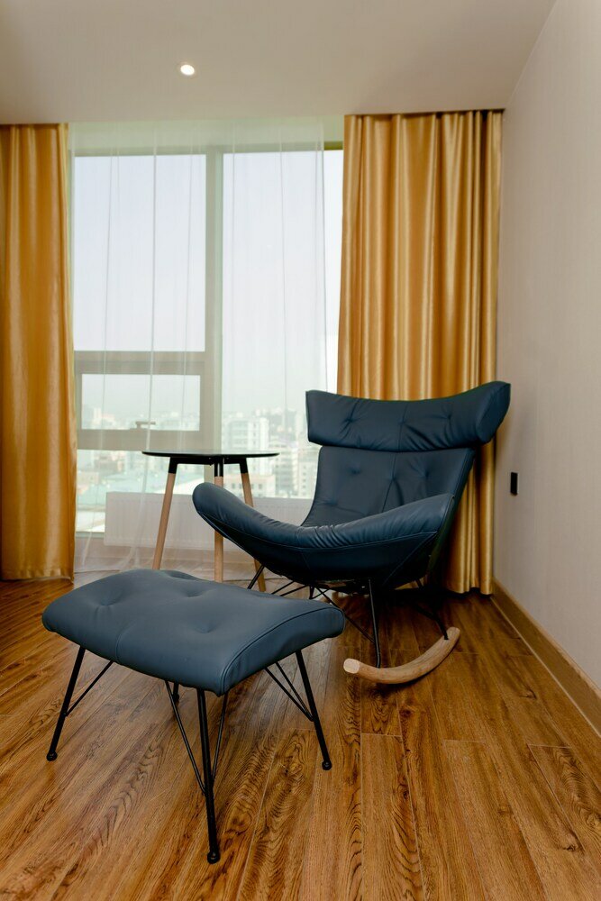 Фото Millennium Plaza Hotel