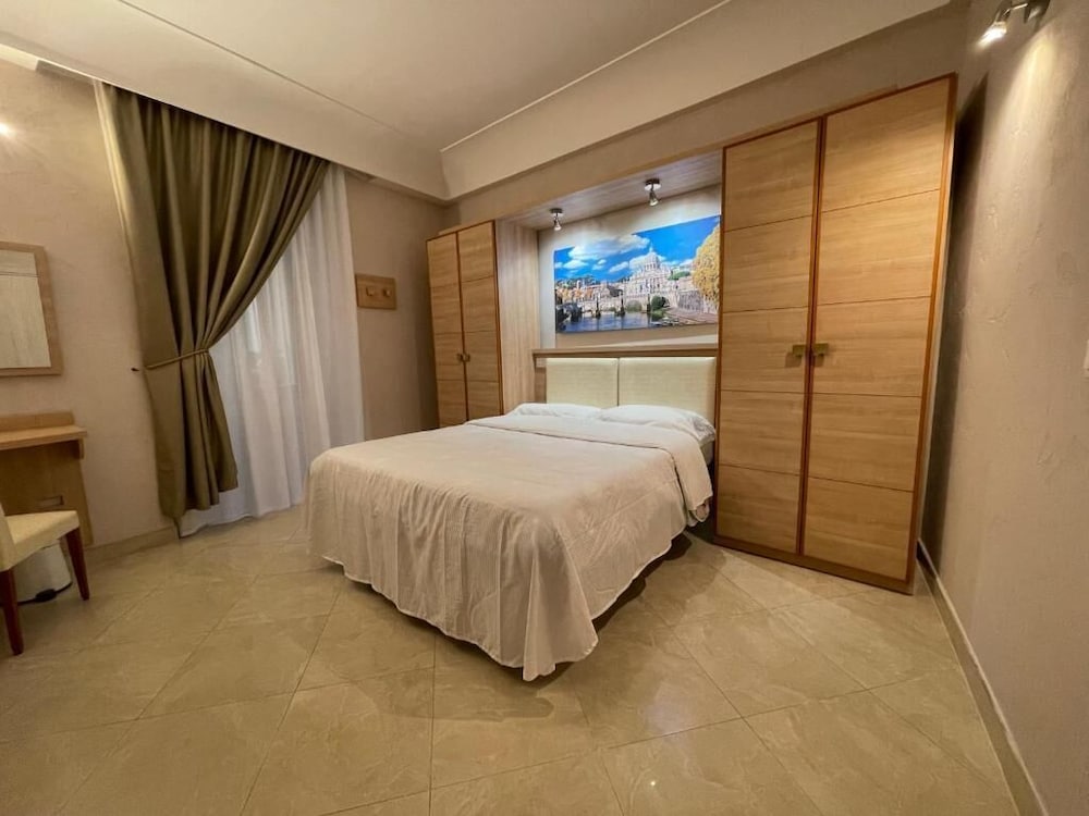 Фото S. P. Q. R. Suite