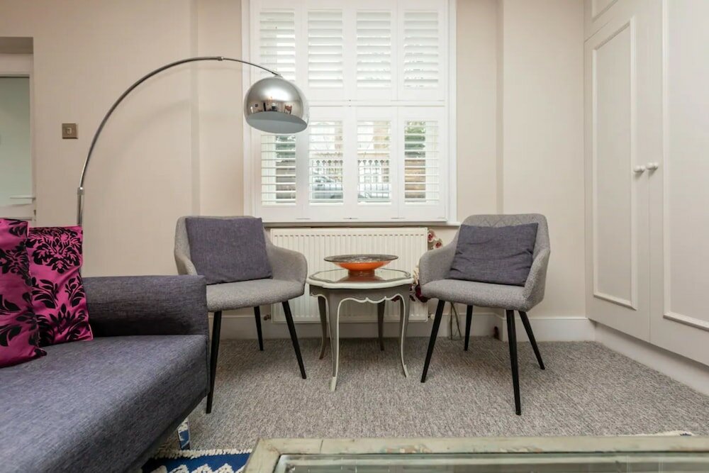 Фото Spacious 1 Bedroom Garden Flat Near King's Road