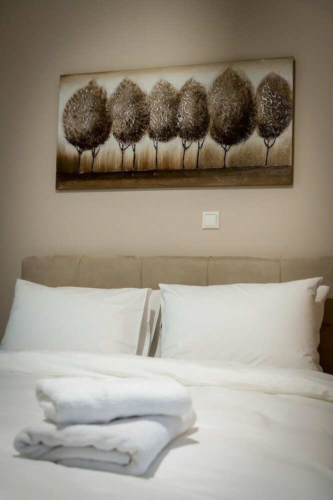 Фото 2br Renovated Flat Close To Metro