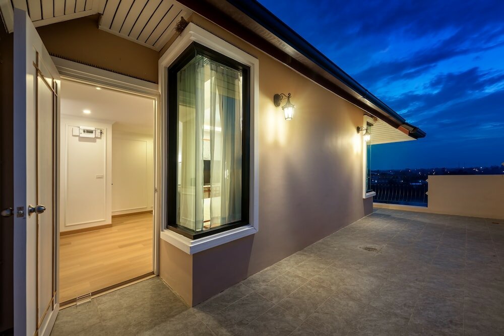 Фото Nine River Hotel