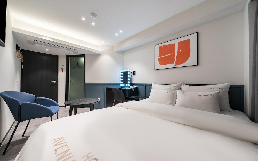 Фото Jongno Hotel Avenue 162