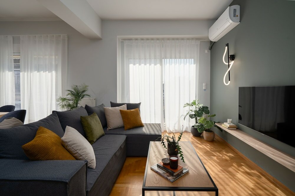 Фото Deluxe 4 Bedrooms Apartment in Athens Center