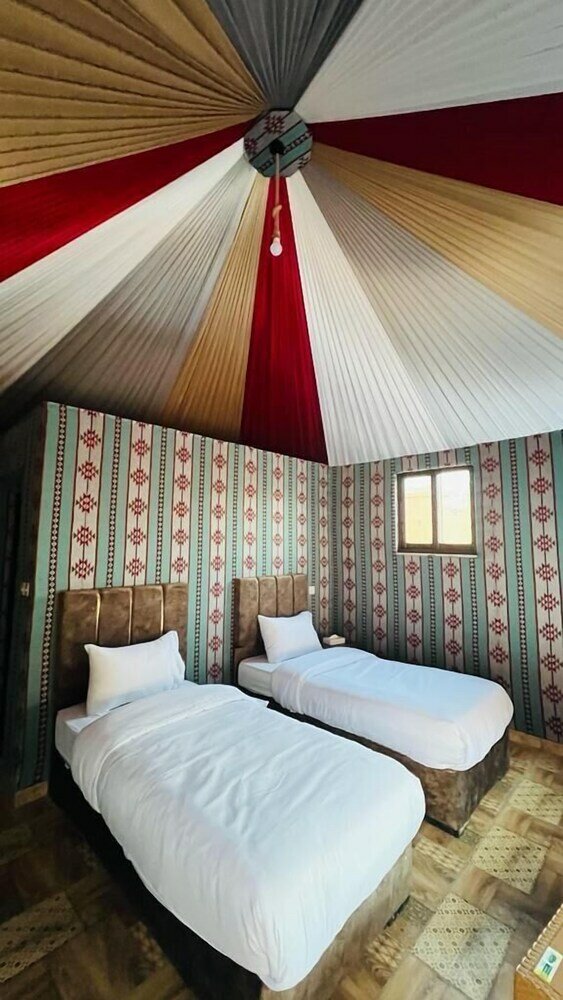 Фото Camp Emilia Rum