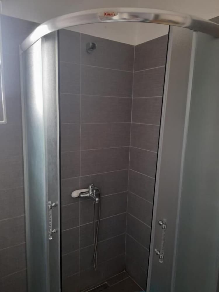 Фото Esmerald Hotel