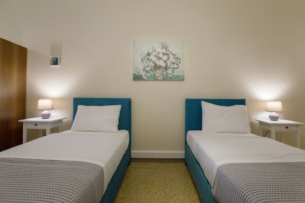 Фото Central apartment on pedestrian street