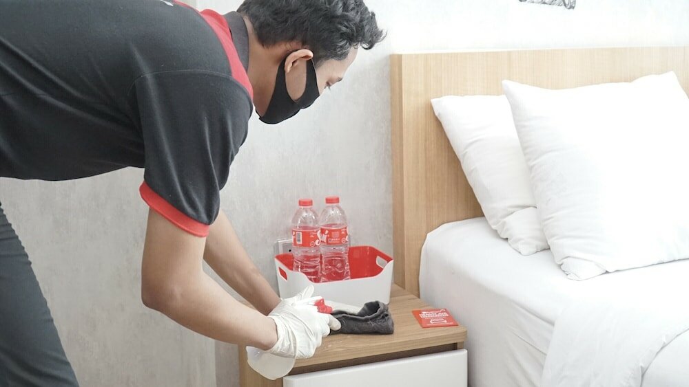 Фото RedDoorz Syariah Plus near Trans Studio Cibubur