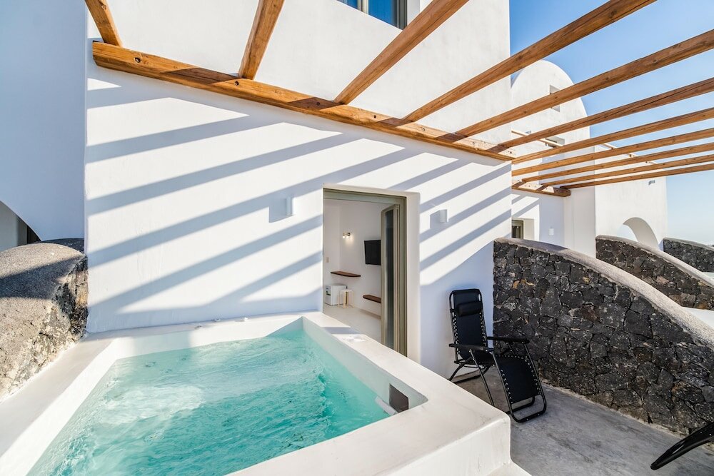 Фото Amethyst Luxury Suites