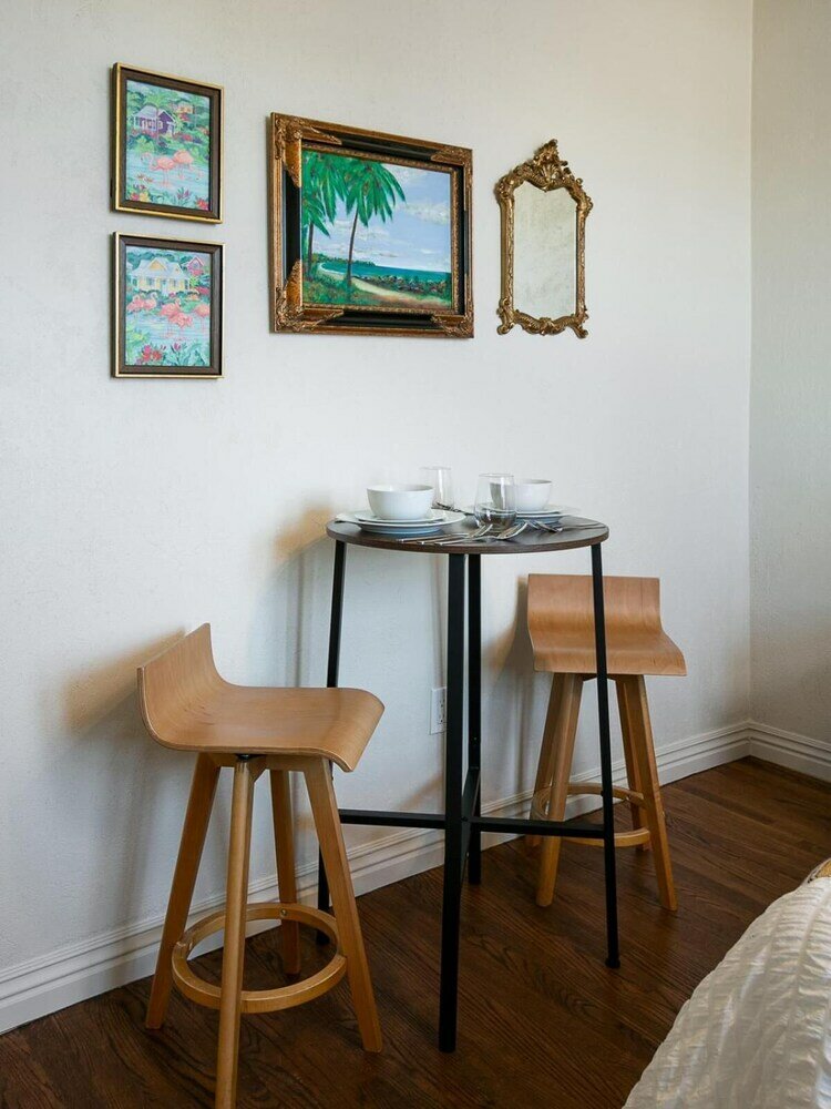 Фото Beautiful Studio Near Hollywood! Sleeps 2!