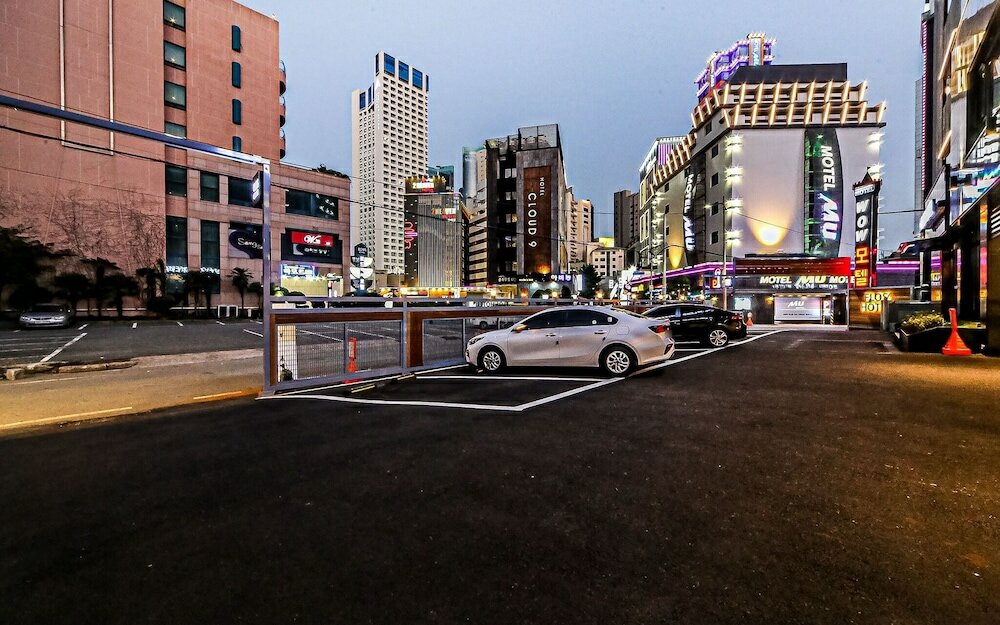 Фото Busan Haeundae Flos Hotel