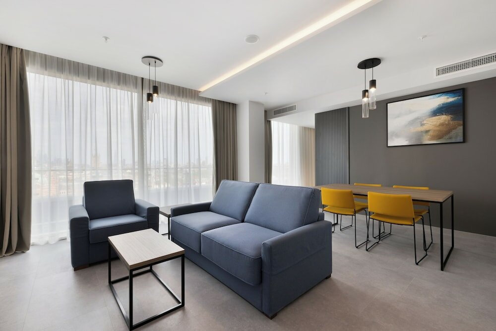 Фото Hotel Riu Plaza London Victoria