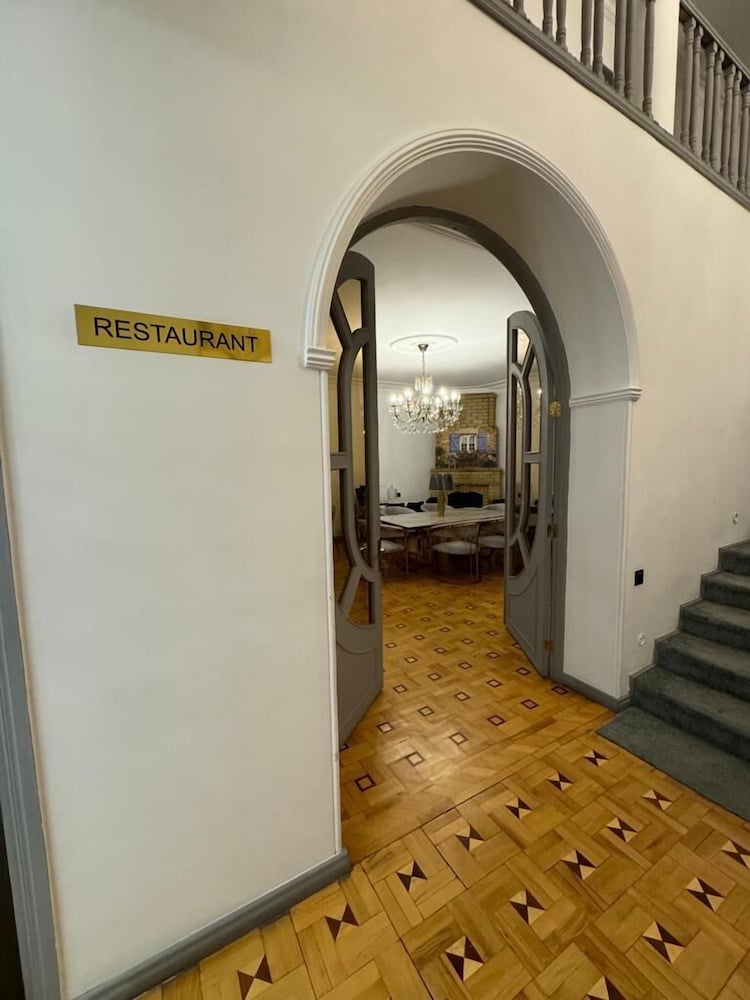 Фото Mansion Hotel Yerevan