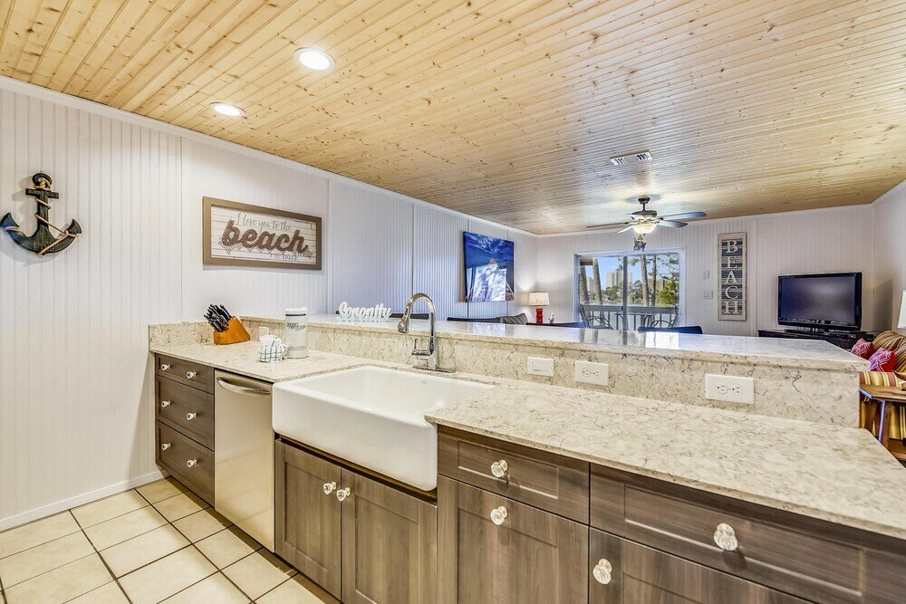 Фото Grand Lagoon Cove by Book That Condo