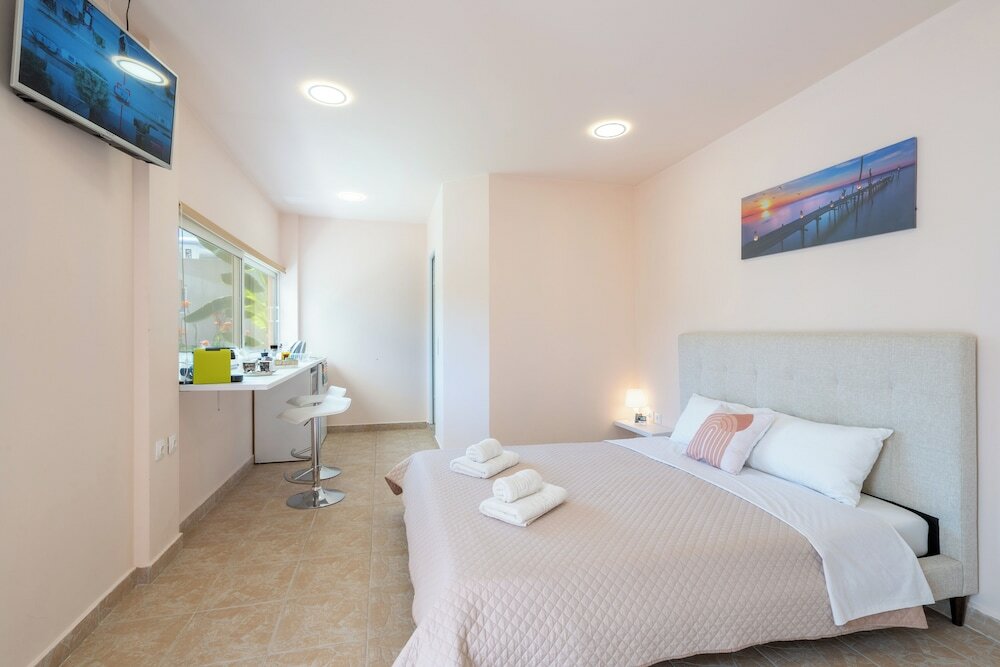 Фото Modular Bungalows With Heated Pool Artemis Greece