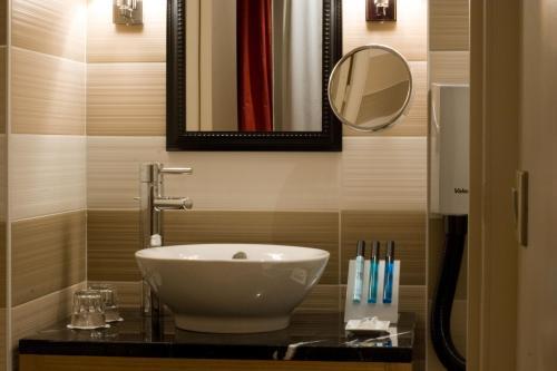 Фото Hôtel Windsor Opéra