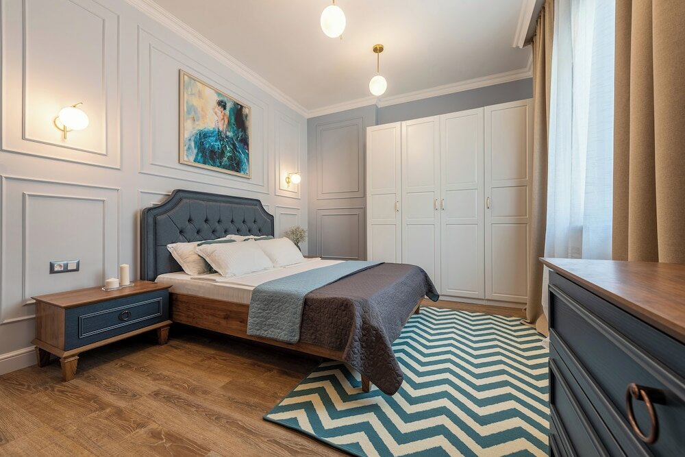 Фото Luxury & Unique-Top Center Apt. - 3bdr