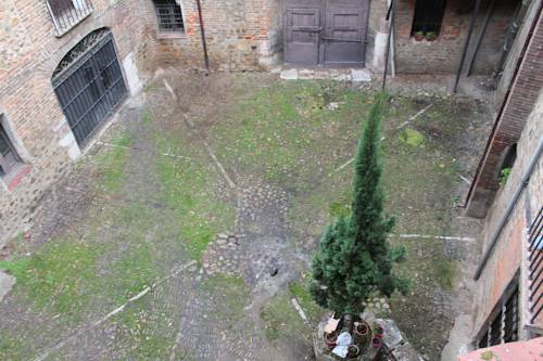 Фото Hostal San Martin