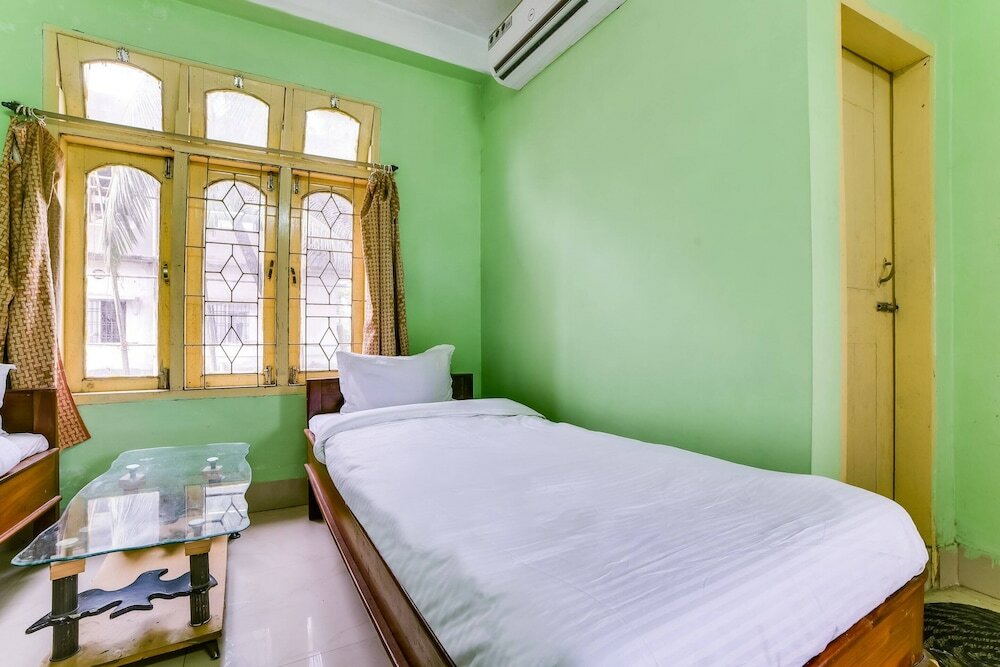 Фото Spot On 62000 Hotel The Raj Palace