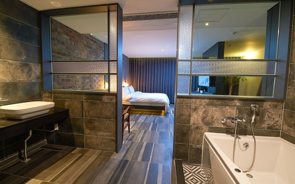 Фото Yeosu K-boutique Hotel