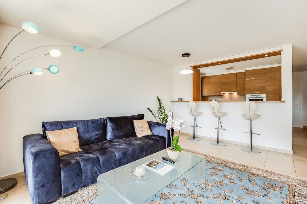 Фото Cozy apartment for families in Blonay