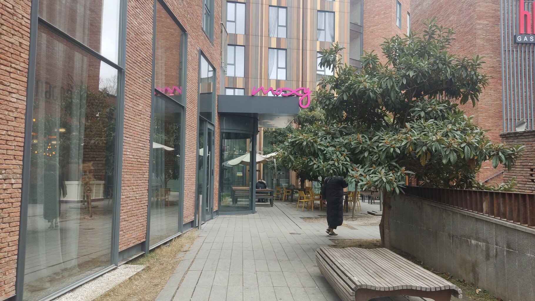 Фото Moxy Tbilisi by Marriott