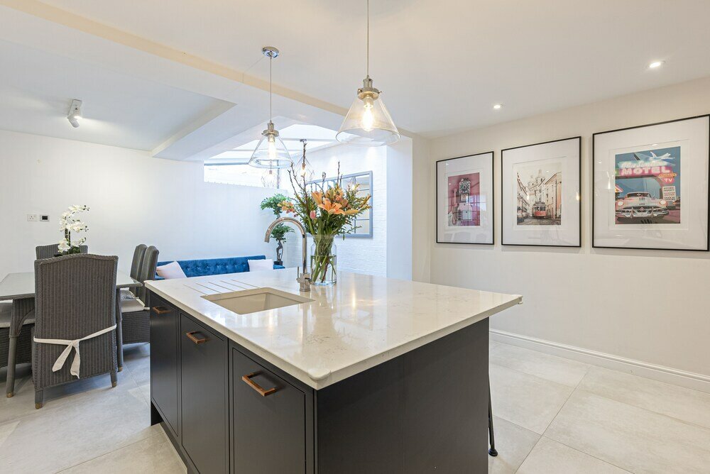 Фото Altido Exclusive 3Br Home W Terrace In Chelsea