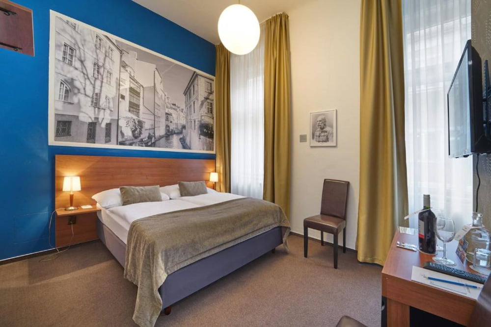 Фото Metropolitan Old Town Hotel - Czech Leading Hotels