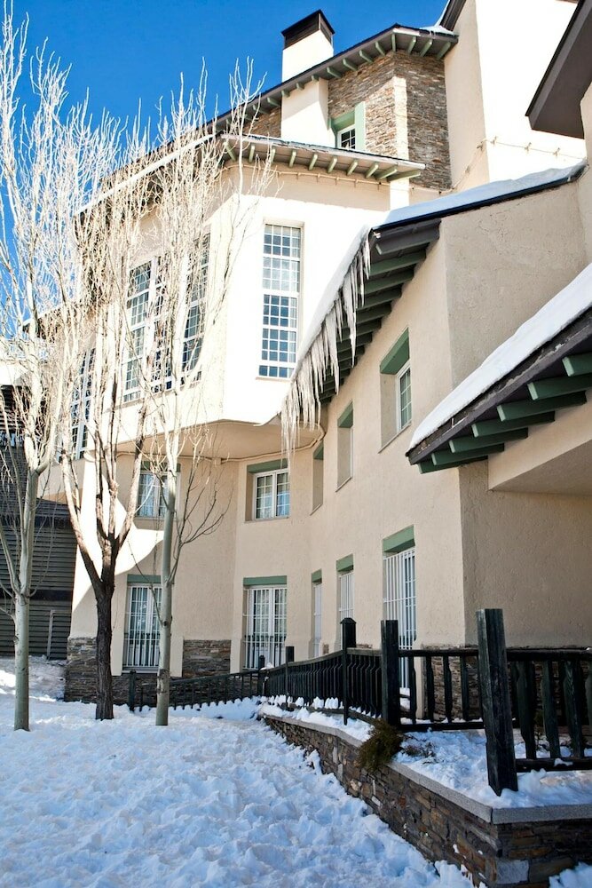 Фото Aparthotel Trevenque