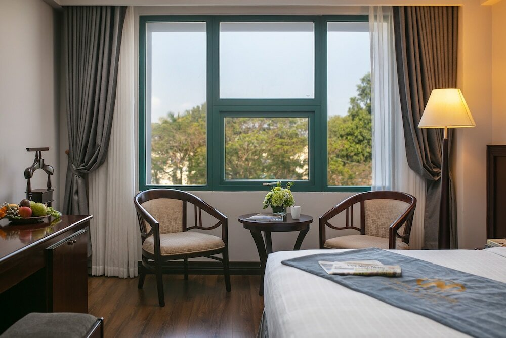 Фото The Tray Hotel