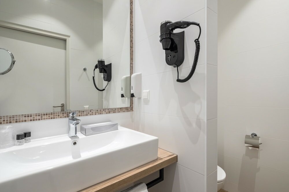 Фото Hotel Maassluis