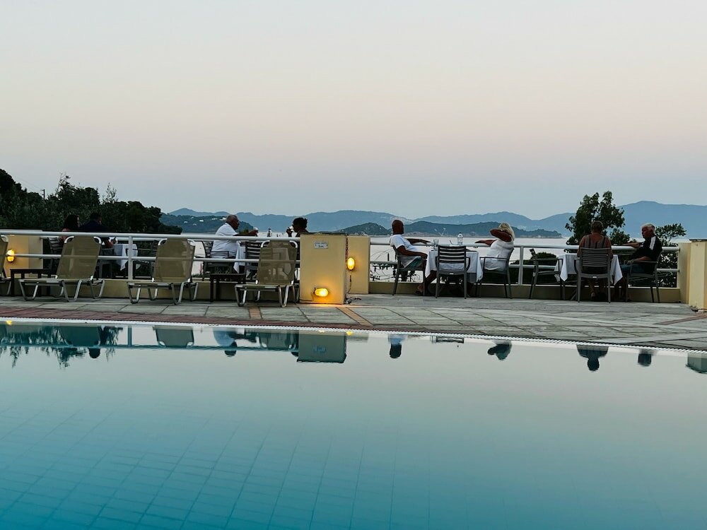 Фото Kanapitsa Mare Hotel