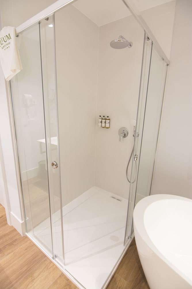 Фото Hotel Oleum