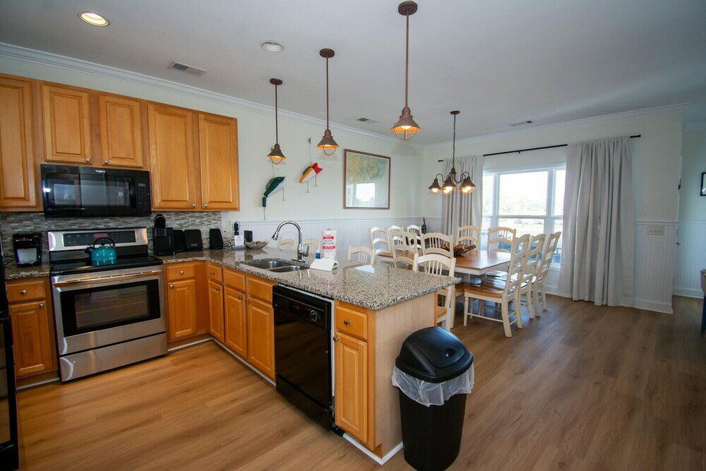 Фото 326 Ocean Point Drive