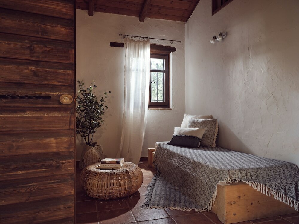 Фото Leeda's Cottages