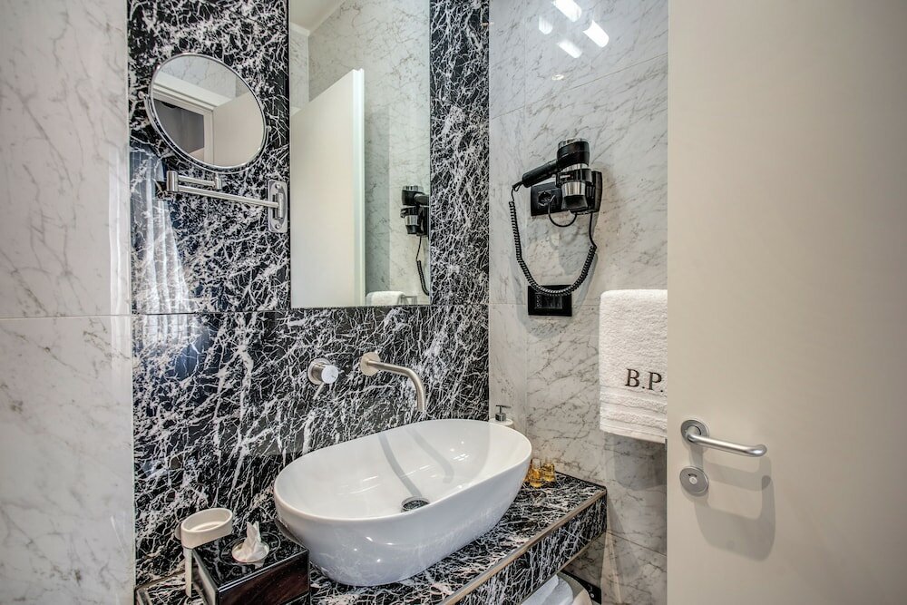 Фото Babuino Palace Suites